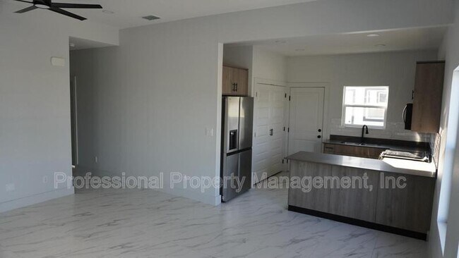 Building Photo - 2908 Charlie Rd