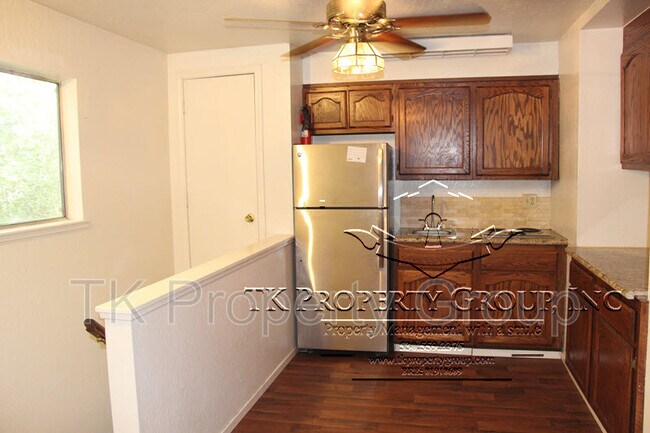 Building Photo - 11652 Emerald Ln