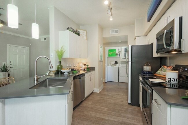 Interior Photo - Enclave at Arrowhead