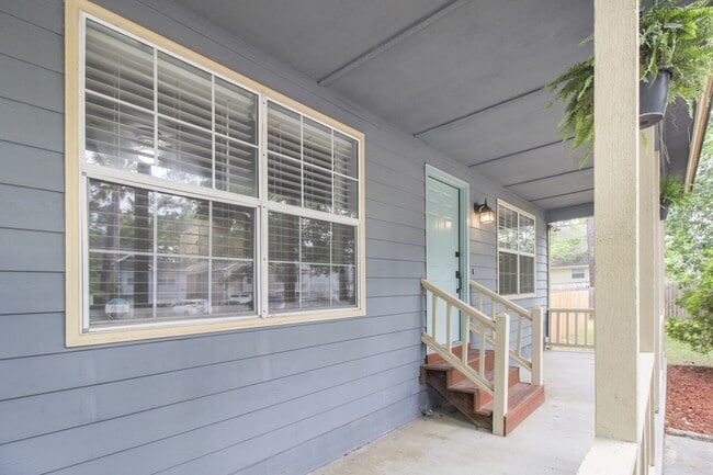 Building Photo - 110 Sugar Mill Cir