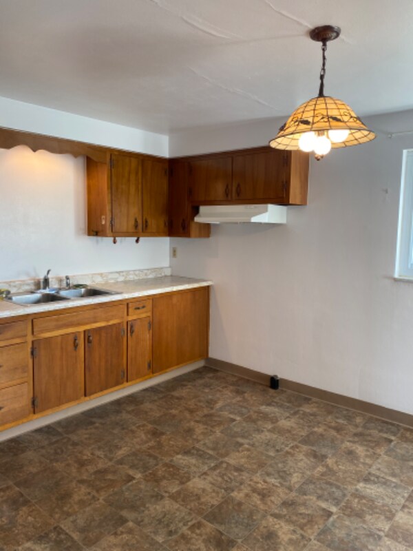 Foto del edificio - 128 Spring Ln