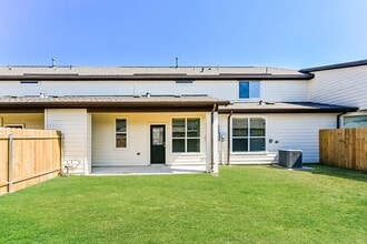 Building Photo - 9707 Elia Court