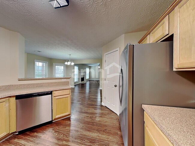 Building Photo - 501 Hawk Eye Ct