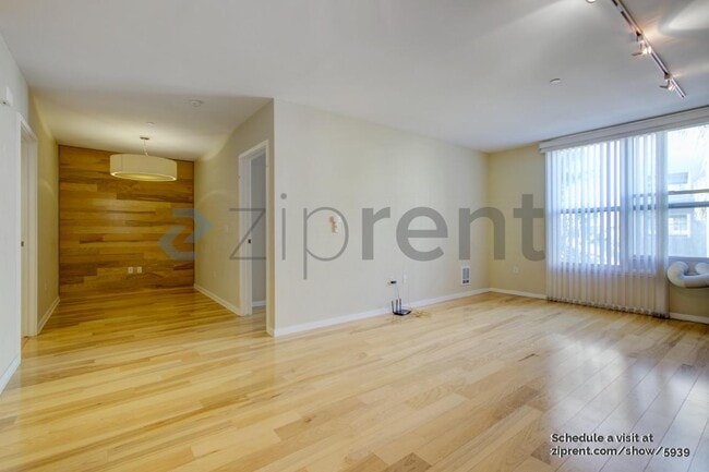 Building Photo - 5800 3rd St