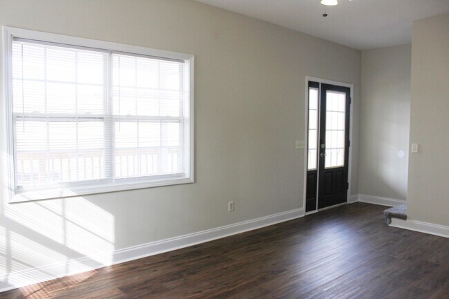 Foto del edificio - 3-Bedroom Home in the Heart of Cookeville – Available Now!