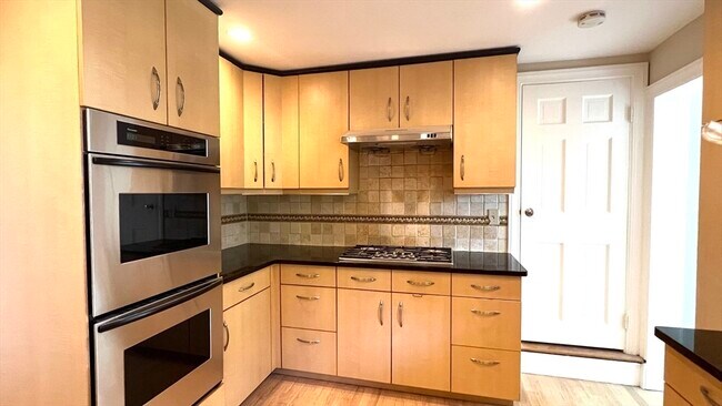 Foto del edificio - 30 Thackeray Rd