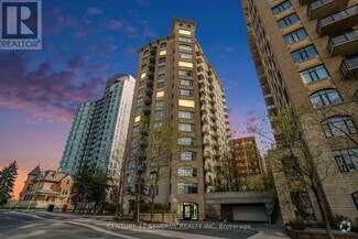 Building Photo - 85-1185 Bronson Ave