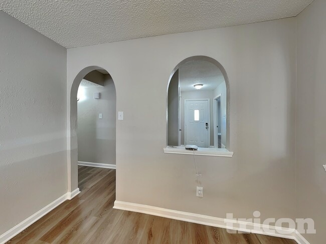 Foto del edificio - 1100 Green Hill Dr