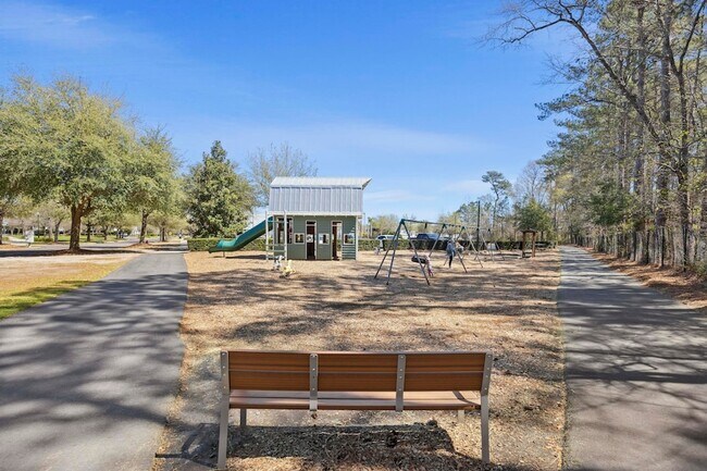 Building Photo - 108 Ingleside Dr