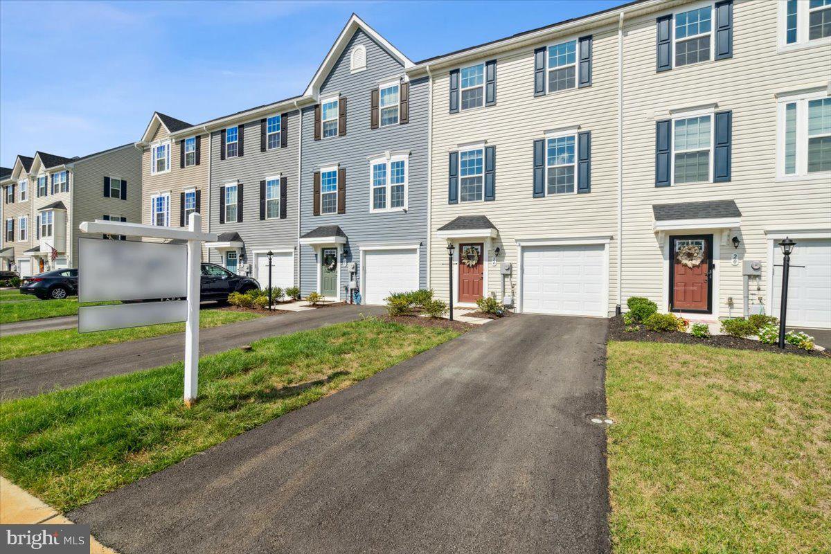 24 ABSOLUTION Dr, Hedgesville, WV 25427 Townhome Rentals in Hedgesville WV