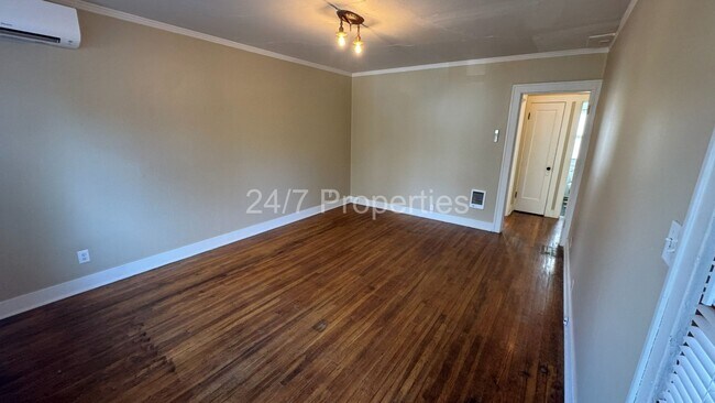 Building Photo - Vintage 1BD/1BA - Hawthorne/Belmont!