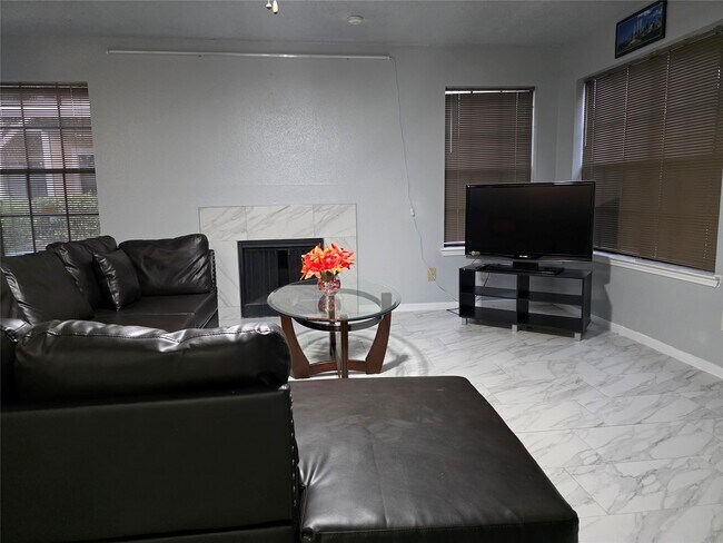 Foto del edificio - 2300 Old Spanish Trl