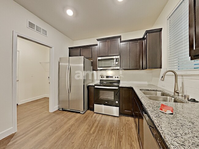 Building Photo - 2107 104th Dr SE