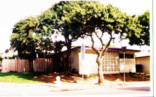 Building Photo - 1776 Wallace Ave