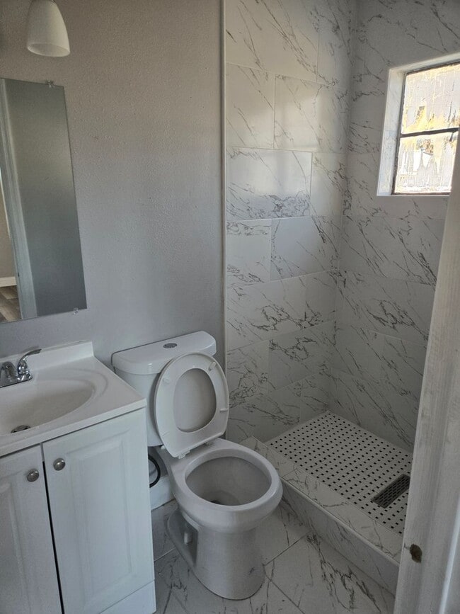 Photo - Charming 1-Bedroom Home for Rent in Zephyr...