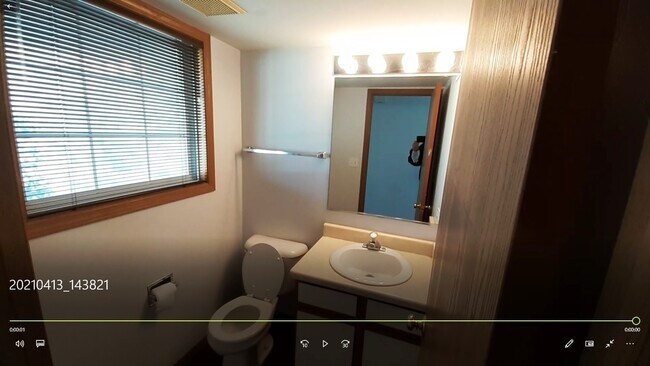 Foto del edificio - 156 Castlewood Ct