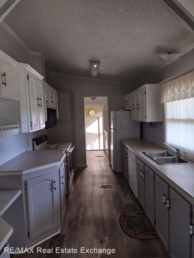 Building Photo - 3 br, 2 bath House - 6331 Rennert Road