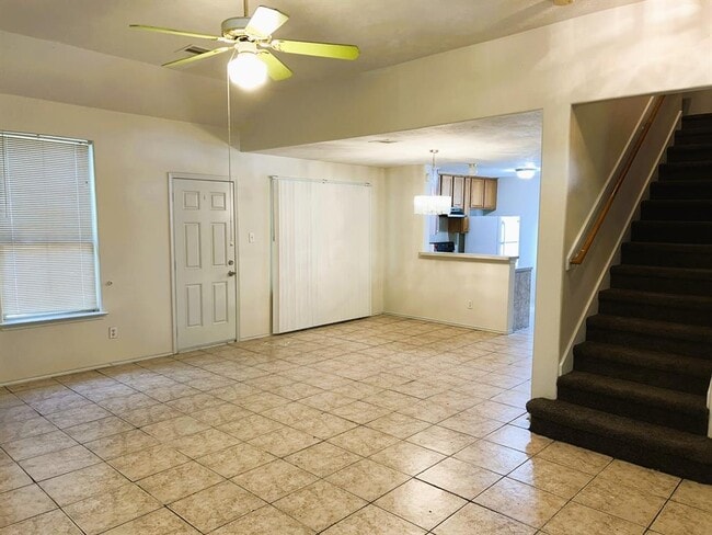 Building Photo - 34511 Park Green Dr