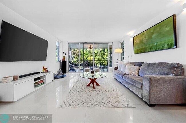 Foto del edificio - 901 Cypress Grove Dr