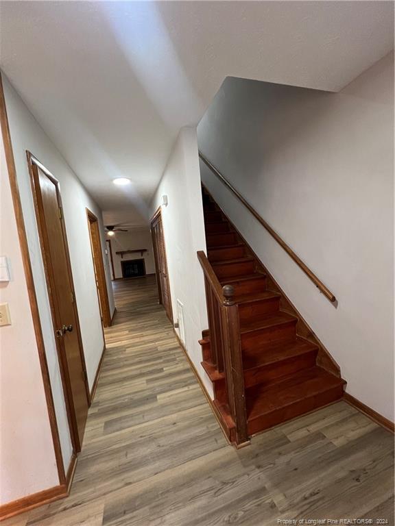 Building Photo - 1332 N Forest Dr