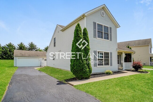 Building Photo - REDUCED!