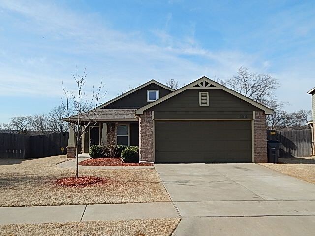 Building Photo - Fantastic four bedroom home in Jenks