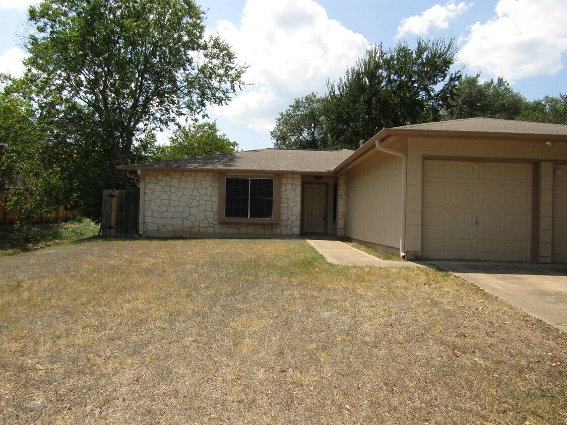 Foto principal - 7612 Islander Dr