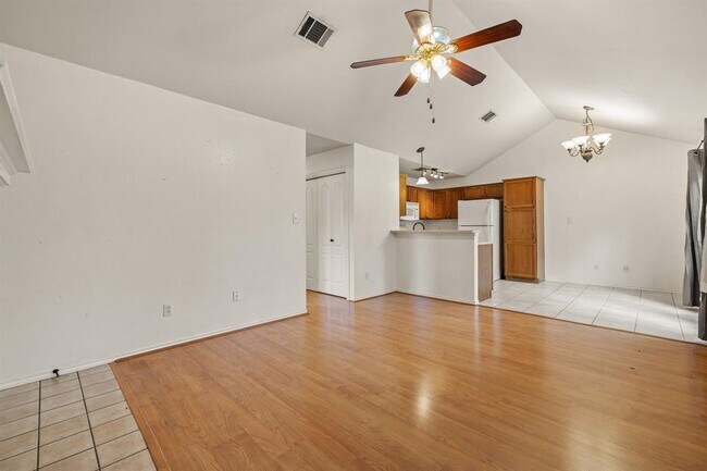 Foto del edificio - 11901X Swearingen Dr