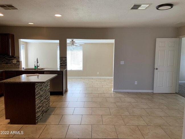 Foto del edificio - 17842 N 33rd Ave