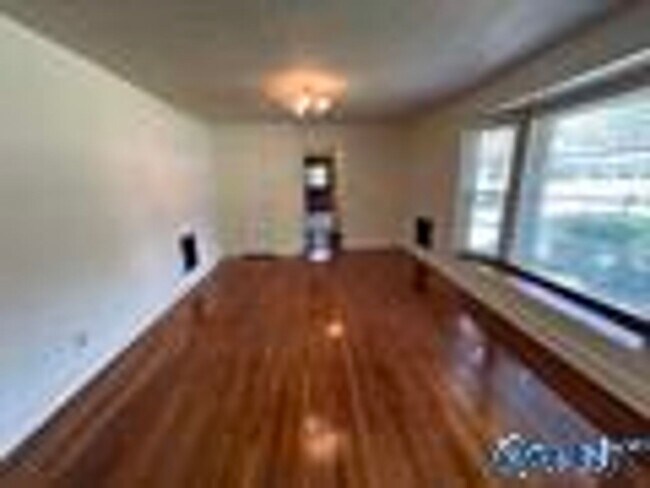 Foto del edificio - HOME FOR RENT IN ARAB