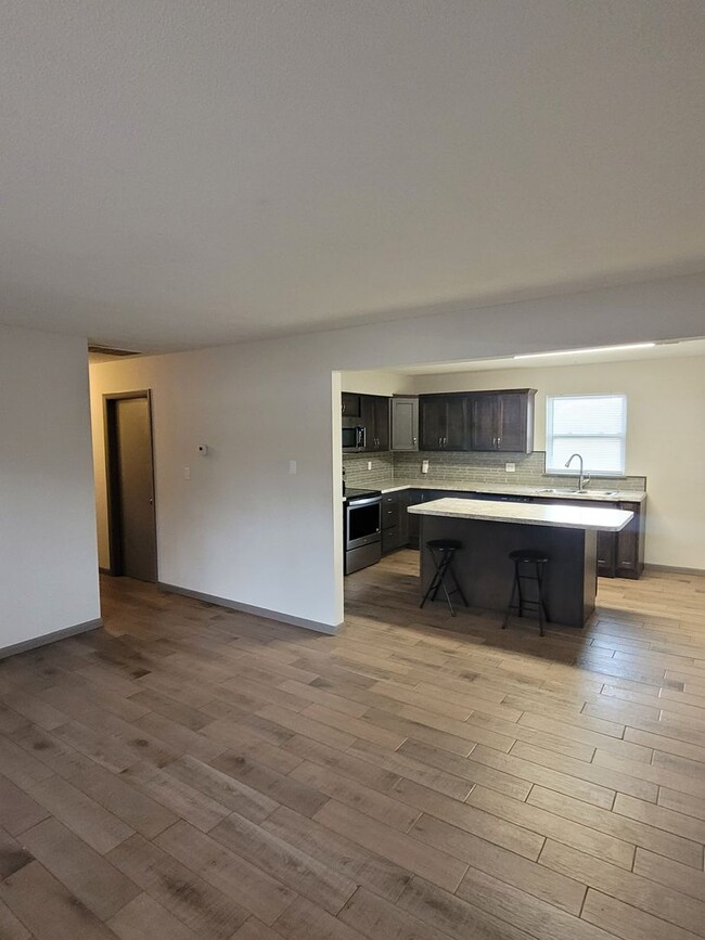 Foto del edificio - 3 Bed One Bath House