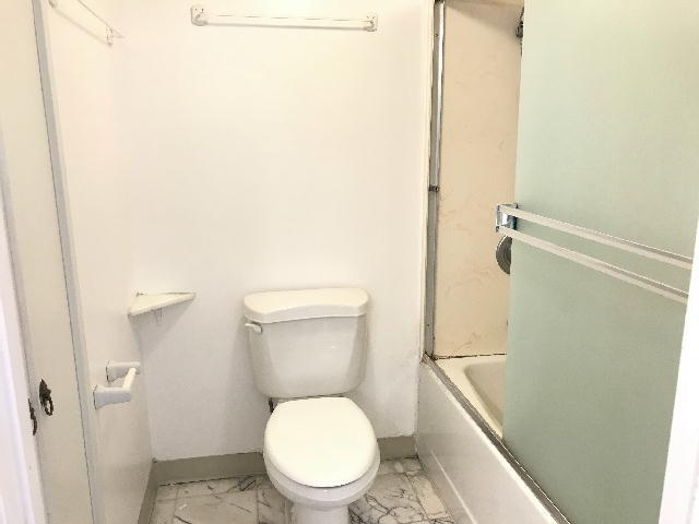 Foto del edificio - To register for the showing time below, note the 4 digit code: 4033 and click "APPLY NOW."(mobile...