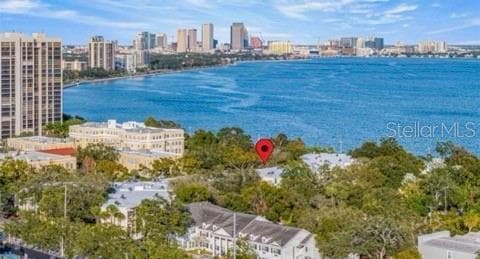 Foto del edificio - 3325 Bayshore Blvd