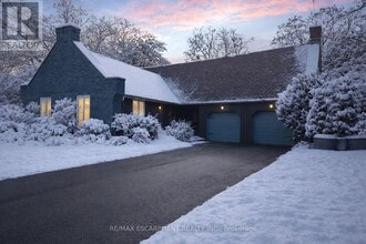 Building Photo - 1294 Gatehouse Dr