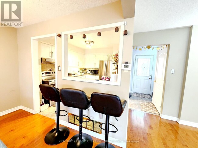 Building Photo - 7275 Corrine Crescent