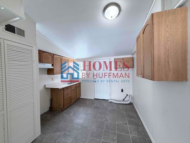 Foto del edificio - Two Bedroom House | Deposit Special!!!