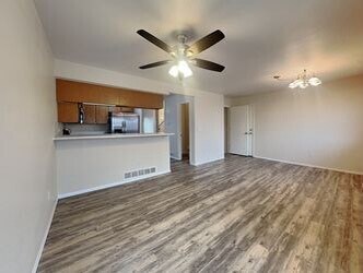 Building Photo - 13340 Cherry Cir