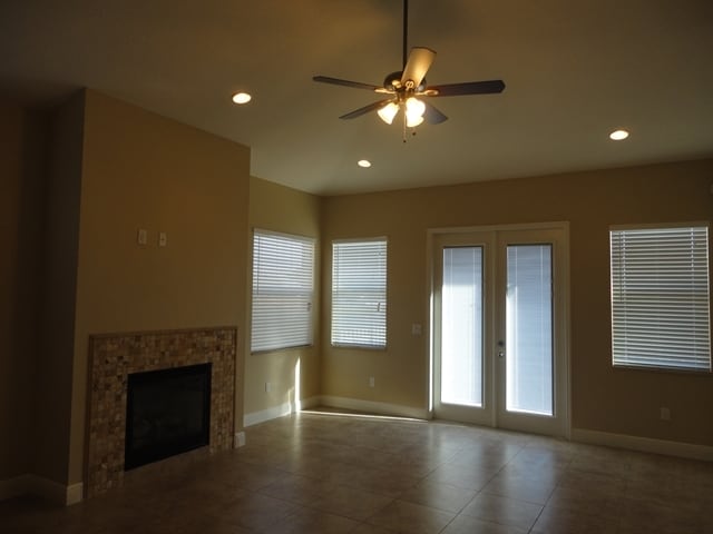 Foto del edificio - 1108 Crimson Clover Ln