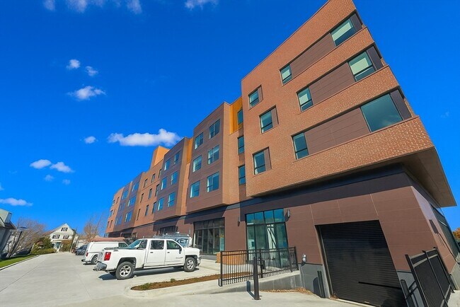 Foto del edificio - 45 E Central St