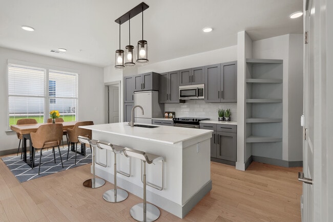 Building Photo - Valle Vista Apartments