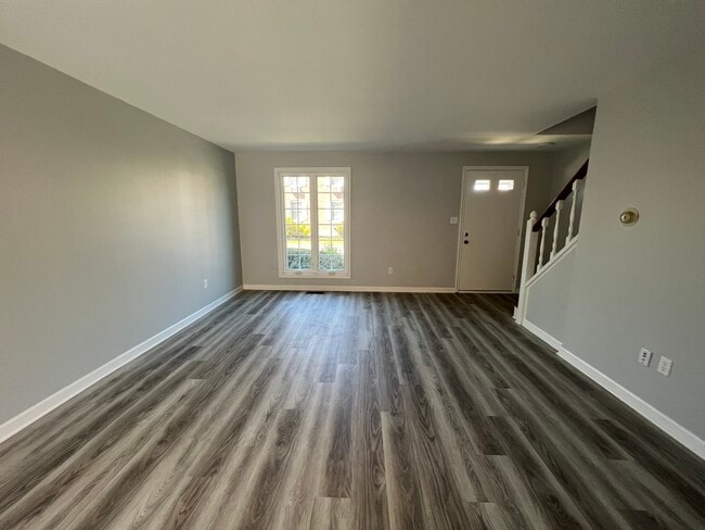 2 BR, 1.5BA TH - Bowdoin Square Apartments