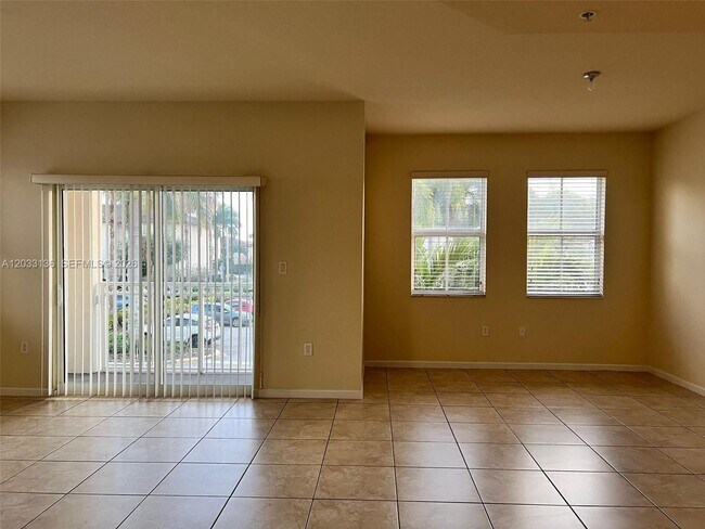 Foto del edificio - 11503 NW 89th St