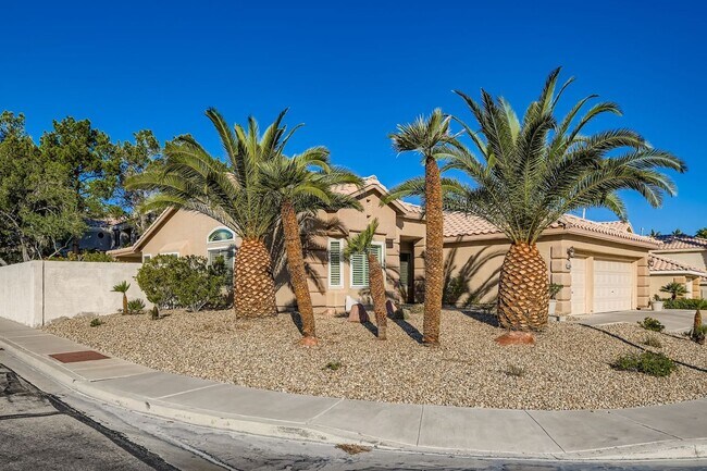 Building Photo - BEAUTIFUL BRIGHT 3-BD HOME WITH SPACIOUS BACKYARD IN GREEN VALLEY
