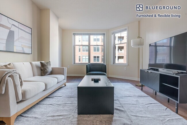 Foto del edificio - 2400 M St NW