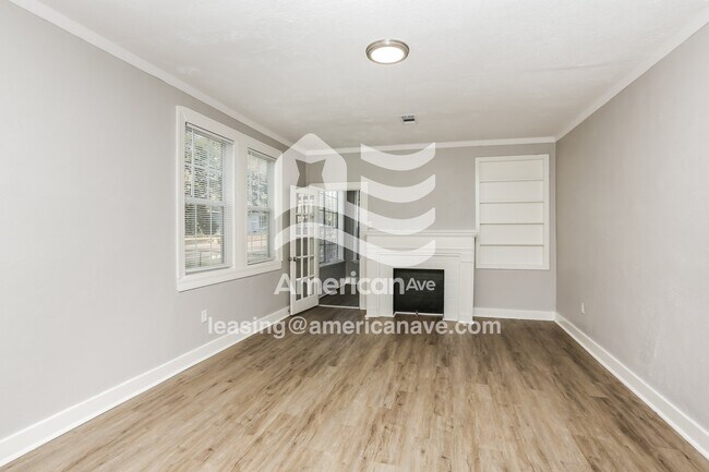 Foto del edificio - 353 E Ridgeway St