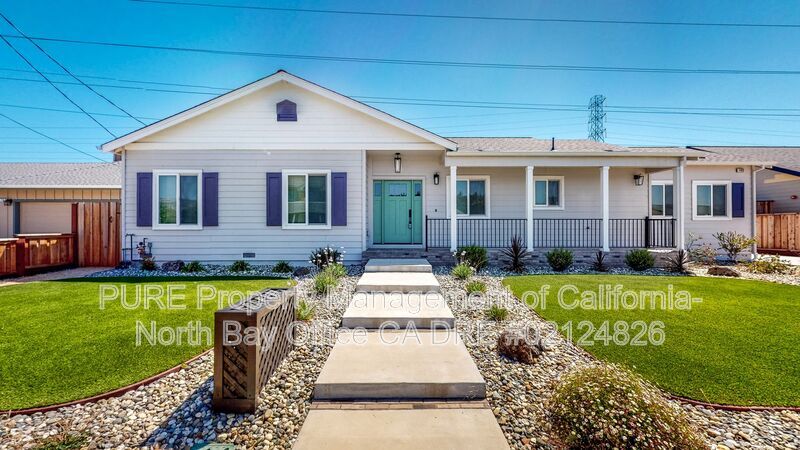 Primary Photo - 168 Wembley Ct