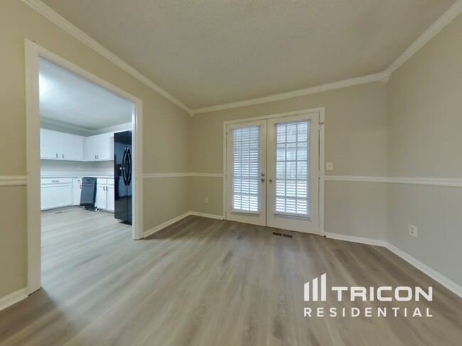 Foto del edificio - 5348 Muirwood Pl