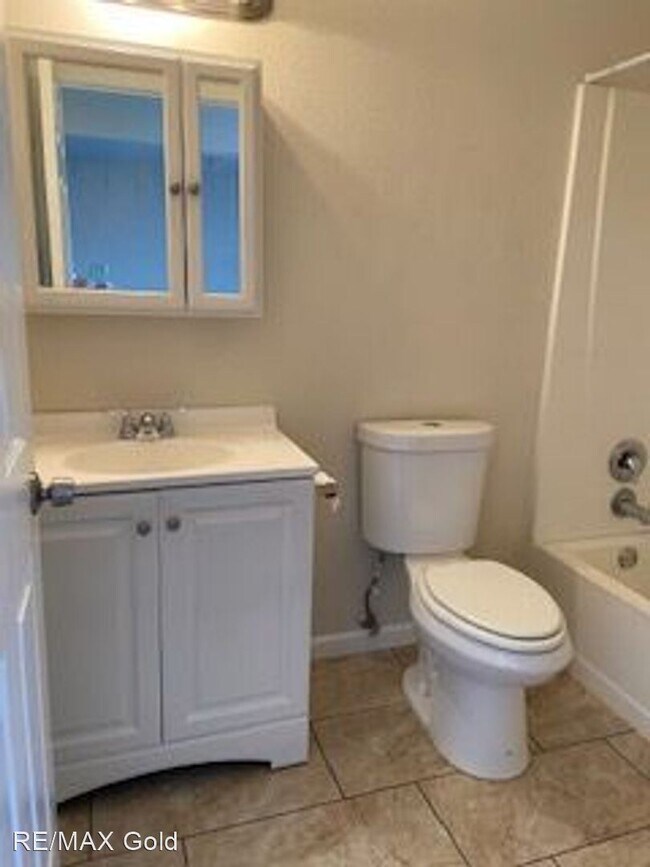 Building Photo - 1 br, 1 bath House - 1518 Locust Street