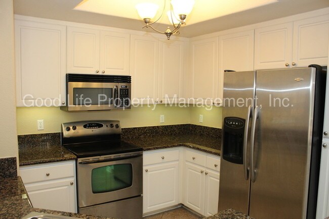 Foto del edificio - 9263 Regents Rd