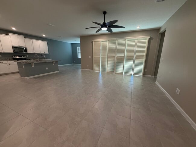 Foto del edificio - 882 Asterfield Ln